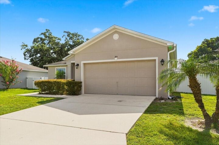 Property Photo: 180 Solis Drive FL 33880