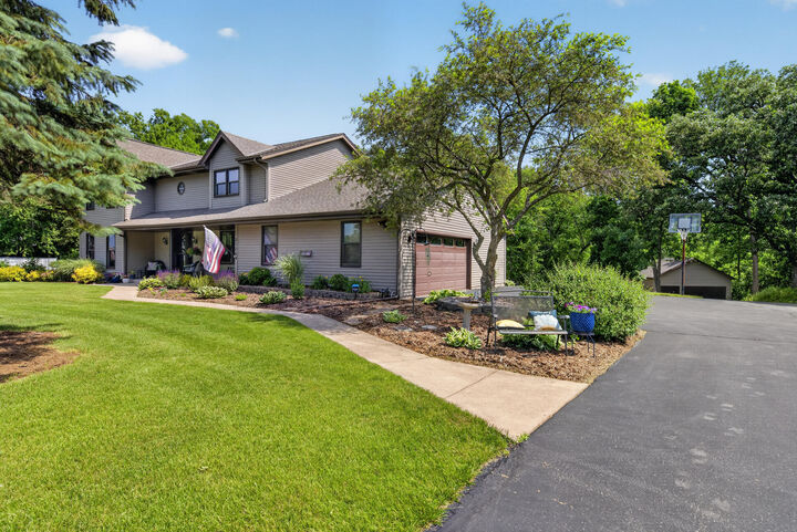 Property Photo:  N6w31264 Alberta Dr  WI 53018 