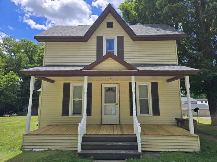 Property Photo:  315 E Center Street  MI 49237 