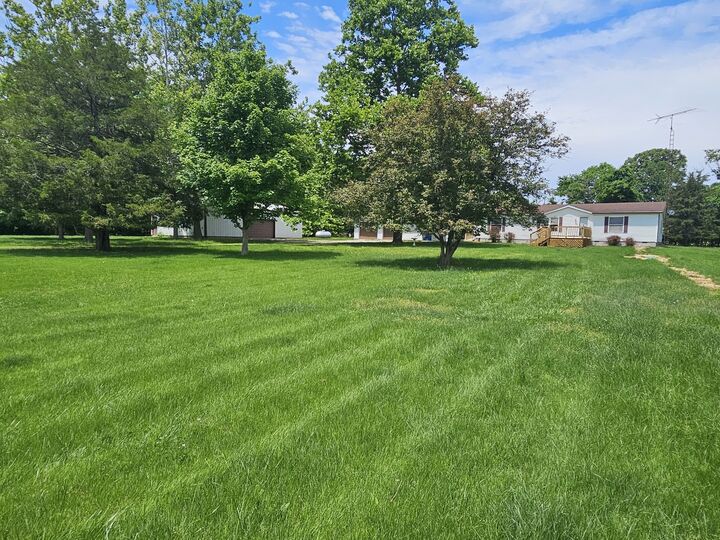 Property Photo: 14230 E Windsong Road IL 62864
