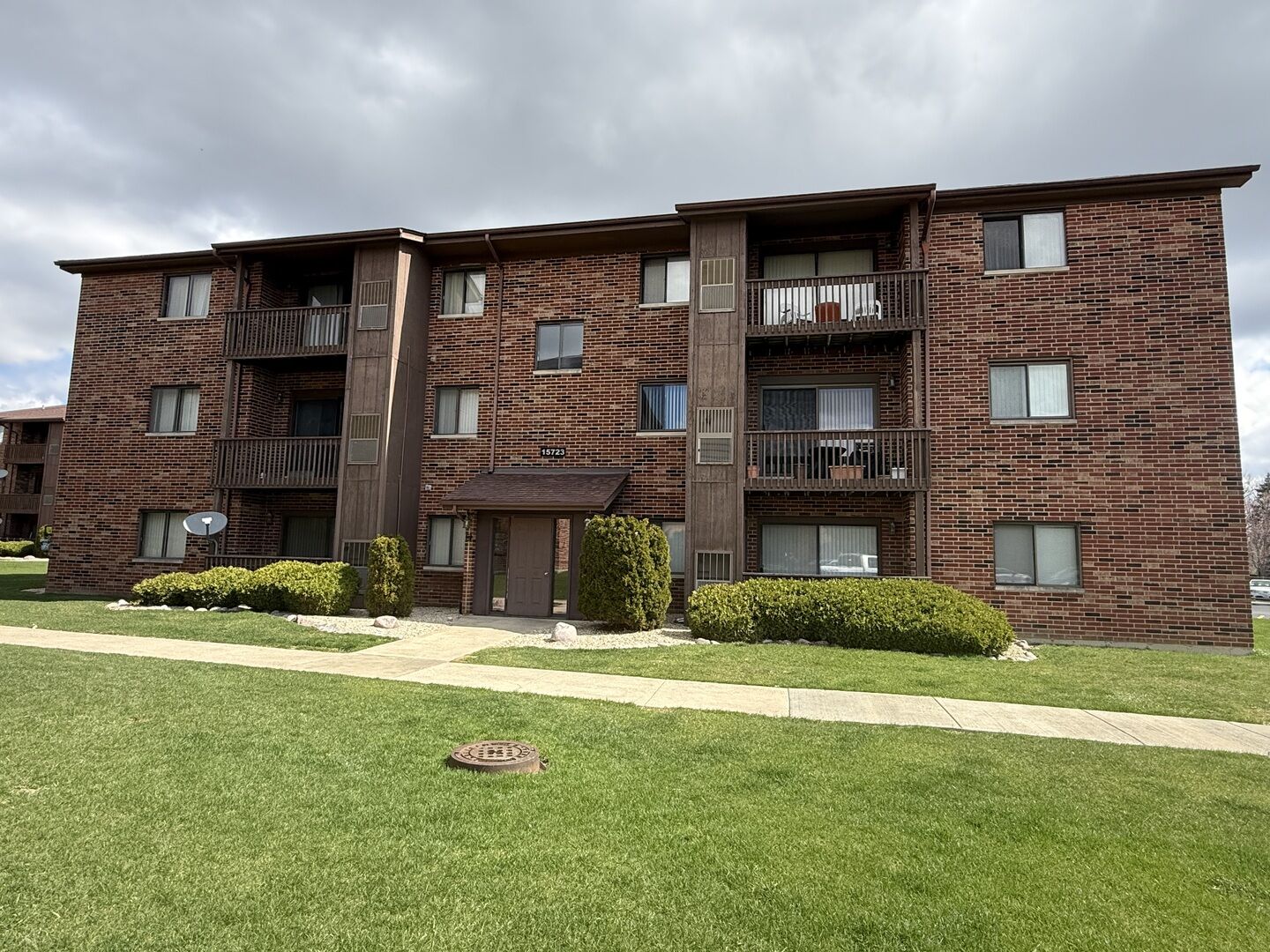 Property Photo: 15723 Peggy Lane 11 IL 60452