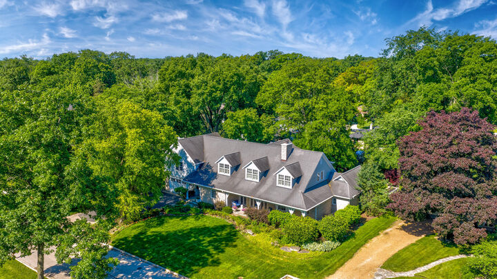 Property Photo:  644 Beaver Road  IL 60025 