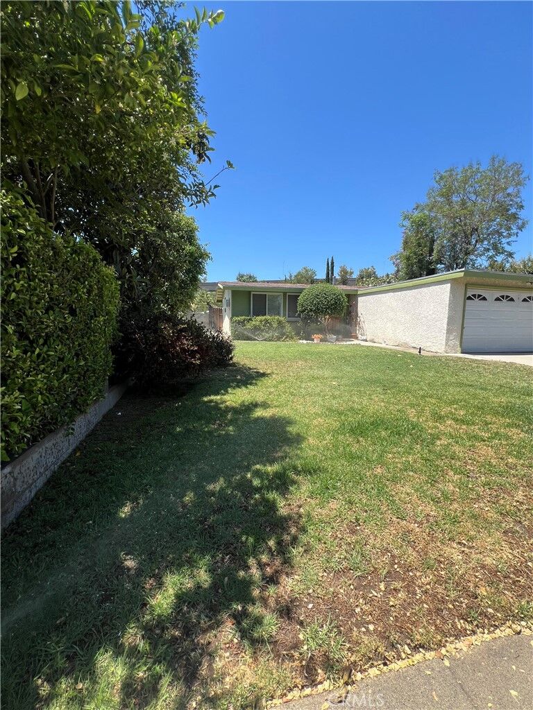 Property Photo: 12701 Daventry CA 91331