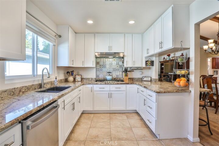 Property Photo:  1529 Wood Lake 3  CA 92705 