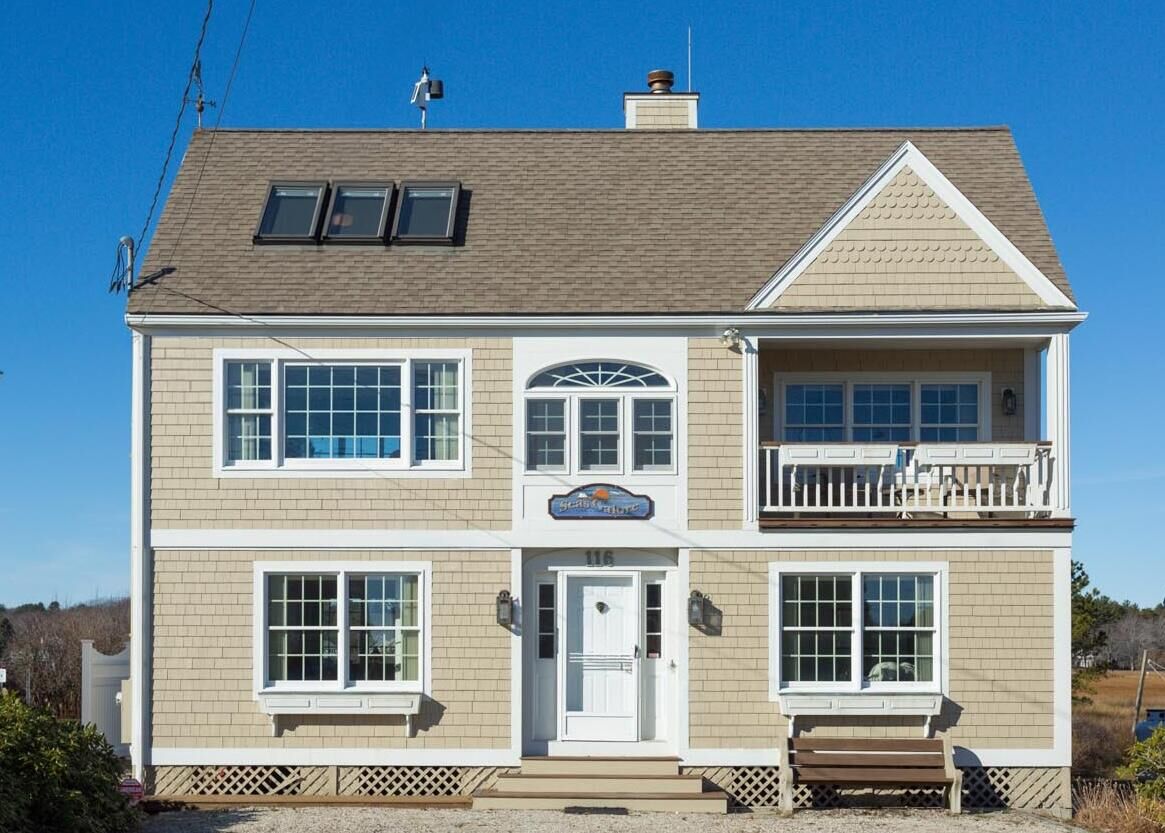 Property Photo: 116 Ocean Avenue ME 04090