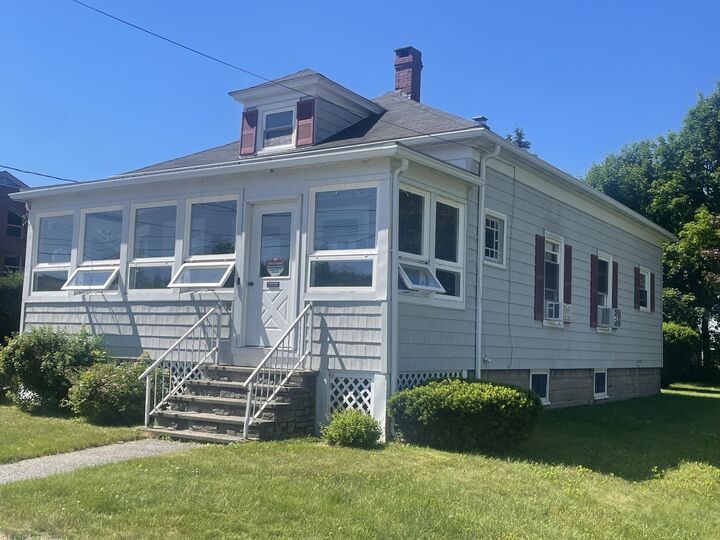 Property Photo: 18 Ardsley Avenue ME 04106