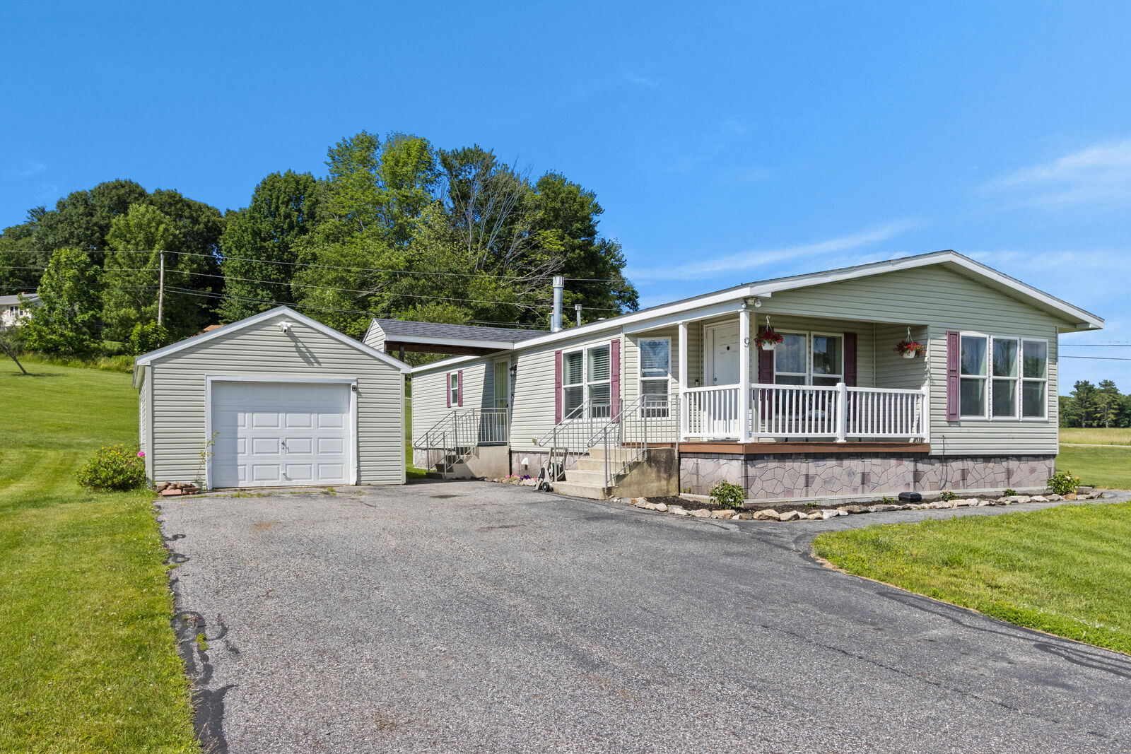 Property Photo: 9 Davis Brook Drive ME 04274