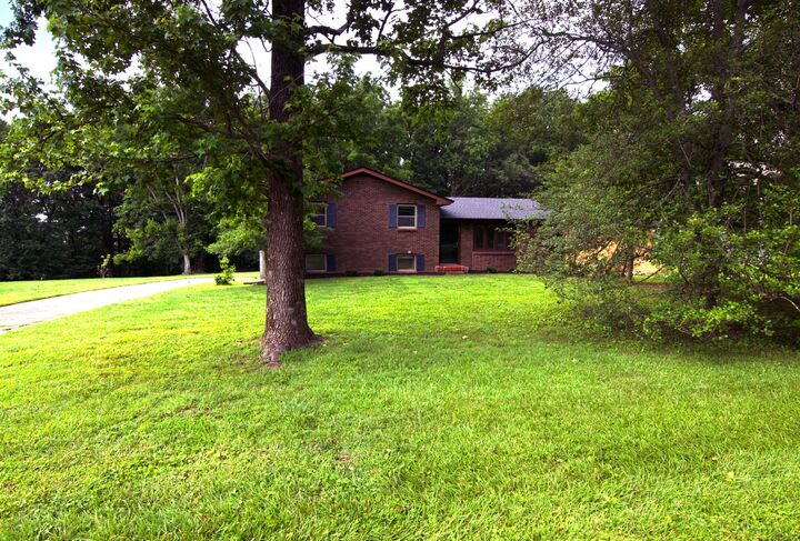 Property Photo:  1017 Jackson Heights Rd  TN 37072 