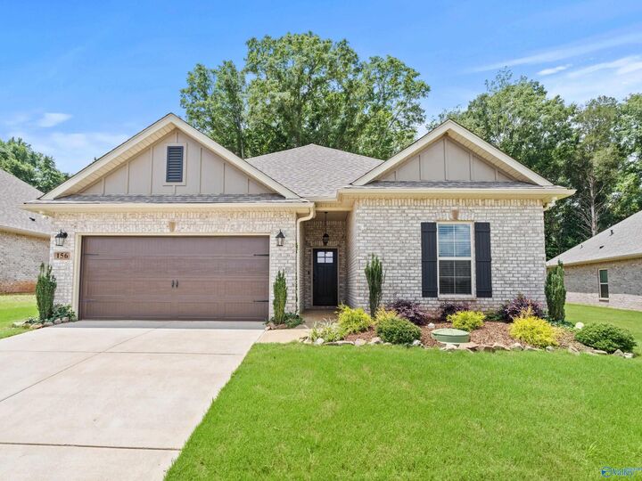 Property Photo:  156 Midpark Drive  AL 35759 
