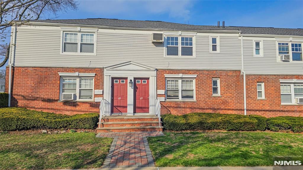 Property Photo:  64 Hastings B  NJ 07070 