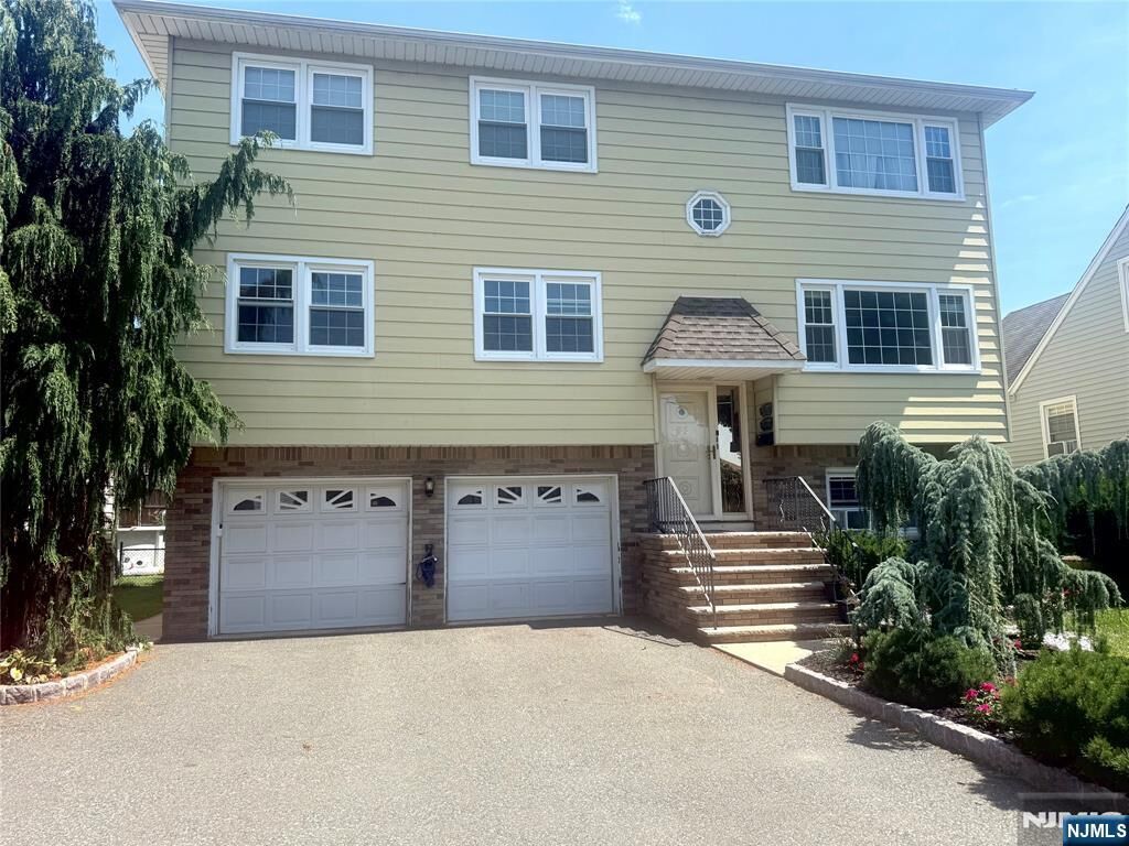 Property Photo: 33 Kossuth Street 1 NJ 07057