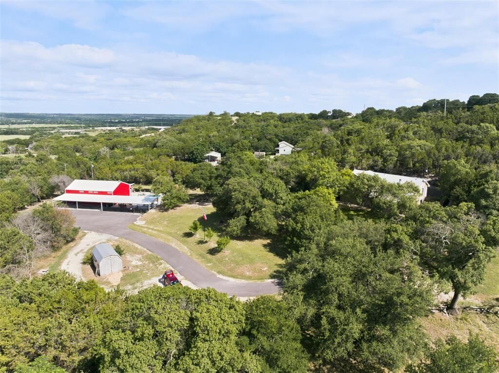 Property Photo: 291 Cr 4275 TX 76634