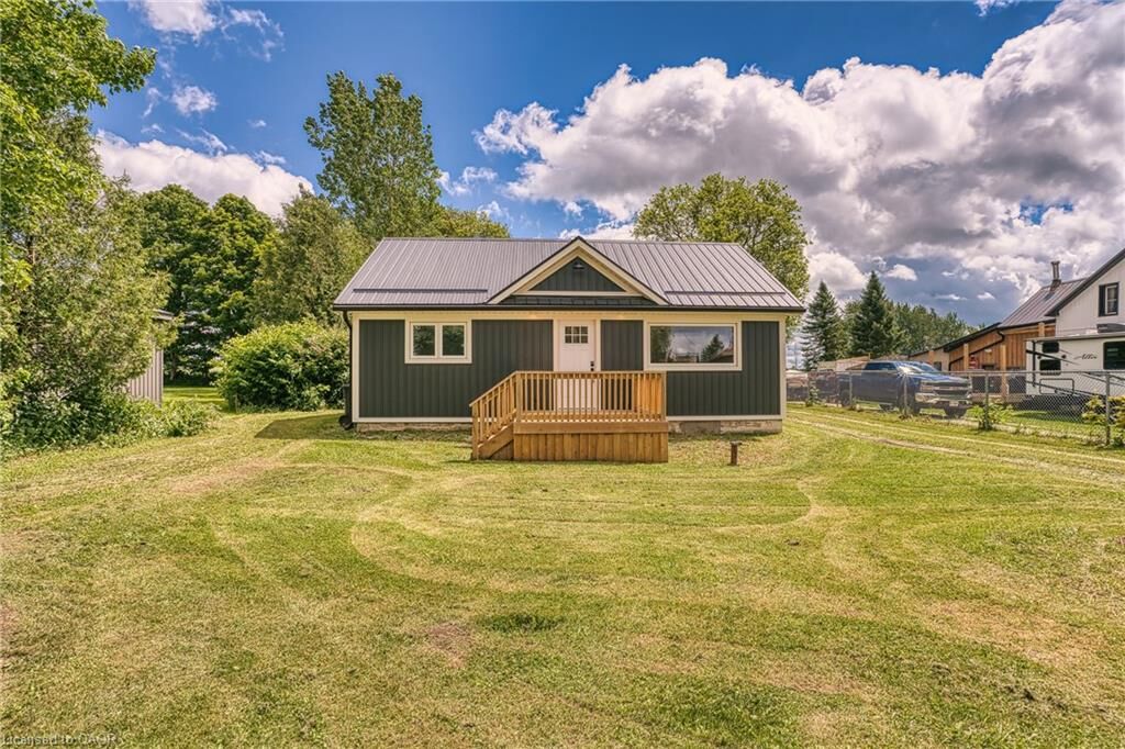 Property Photo: 85088 Grey Road 14 ON N0G 1N0
