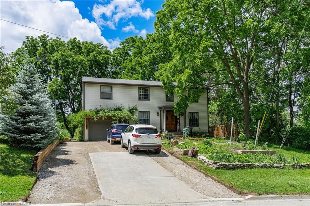Property Photo: 30 Katherine Street N Lower ON N0B 2V0