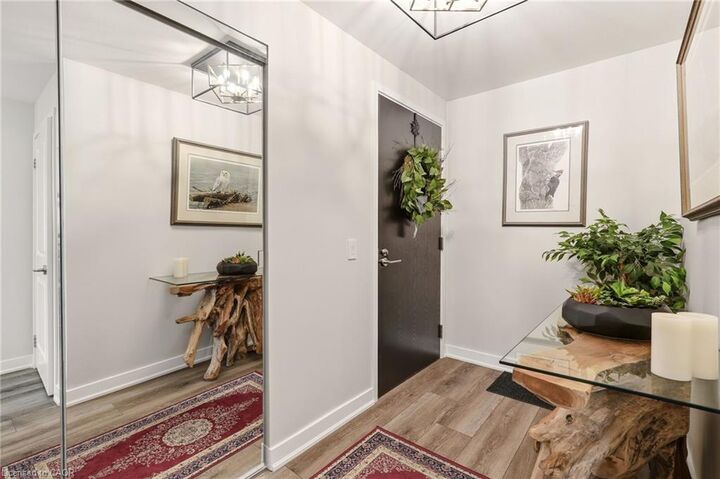 Property Photo: 2007 James Street 1607 ON L7R 0G7