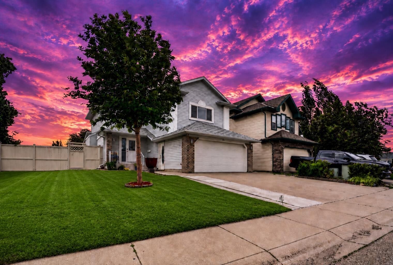 Property Photo:  67 Douglas Ridge View SE  AB T2Z 3C3 