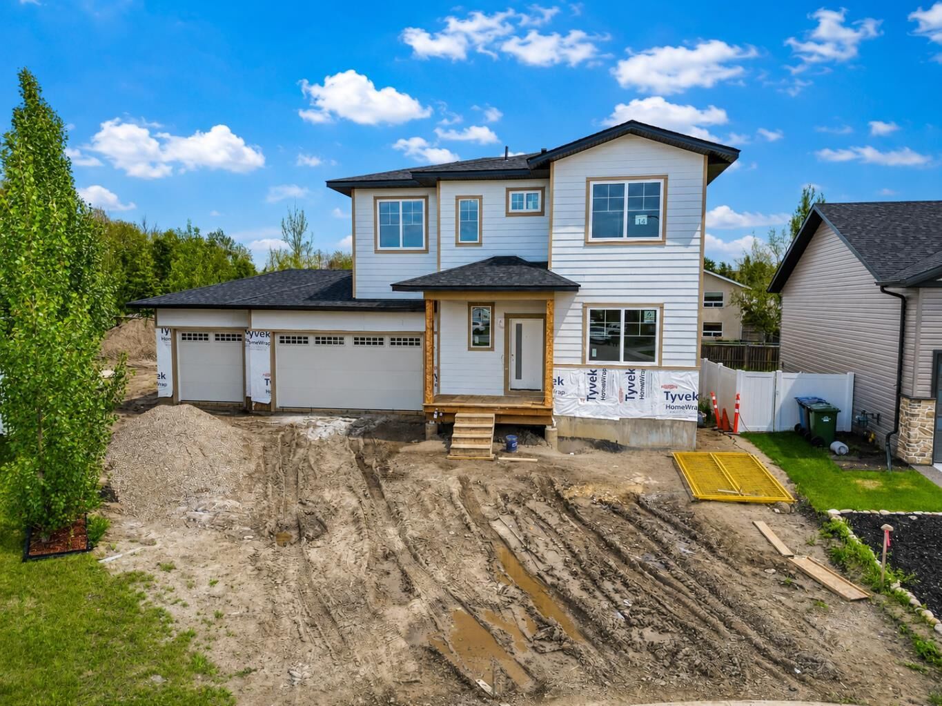 Property Photo: 14 Napoleon Meadows Way AB T4G 0N6