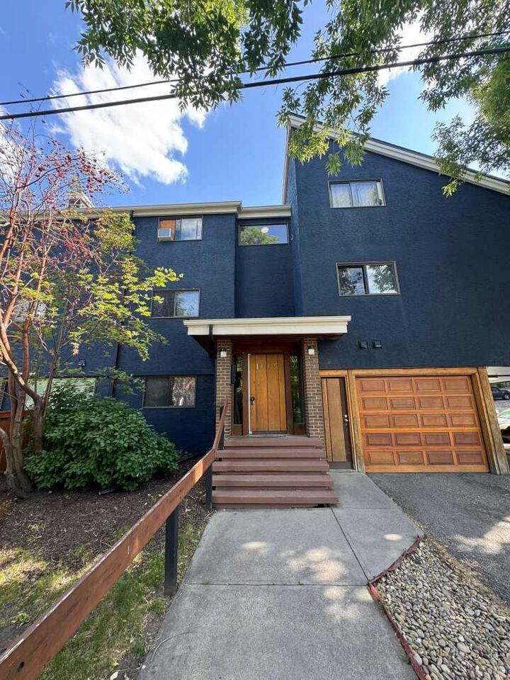 1605 16 Avenue SW 207 — photo 1