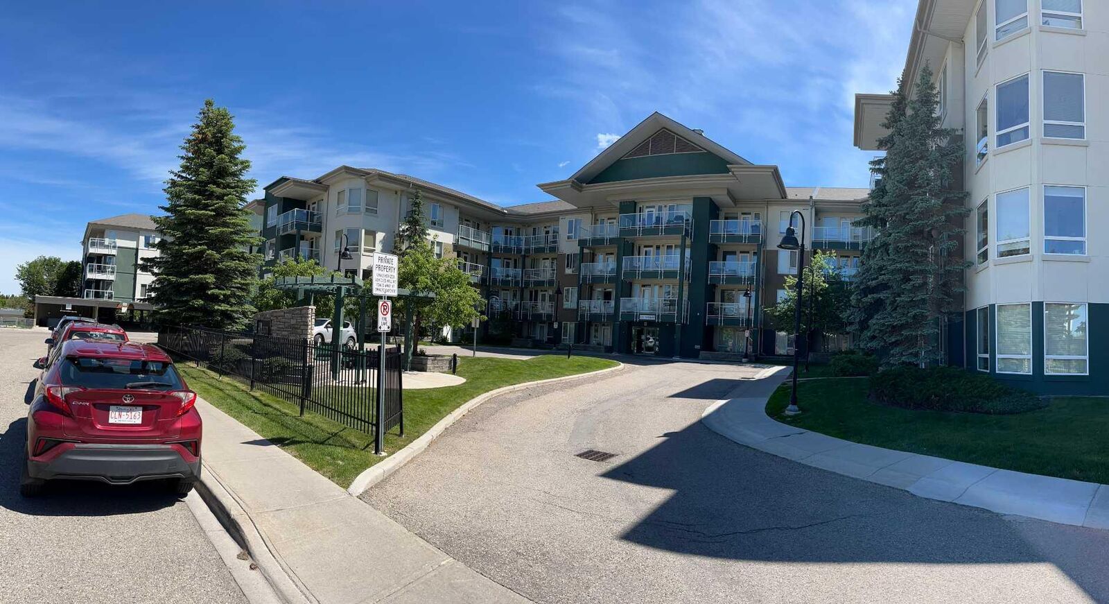 Property Photo:  3111 34 Avenue NW 203  AB T2L 0Y2 