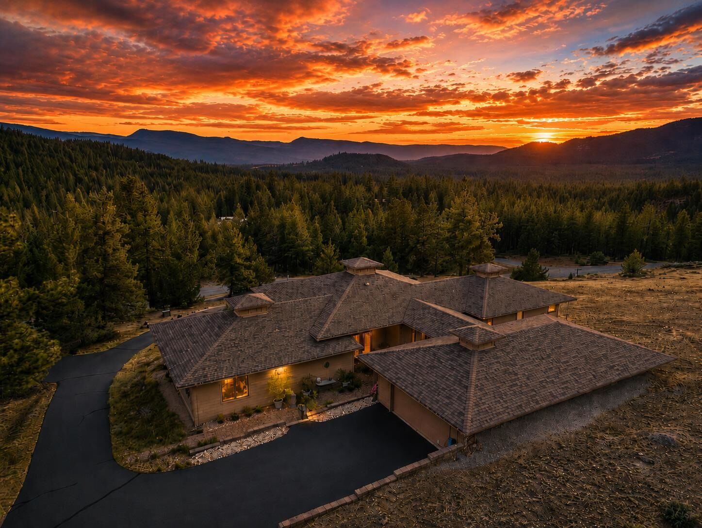 Property Photo: 905 Dancing Bears CA 96122