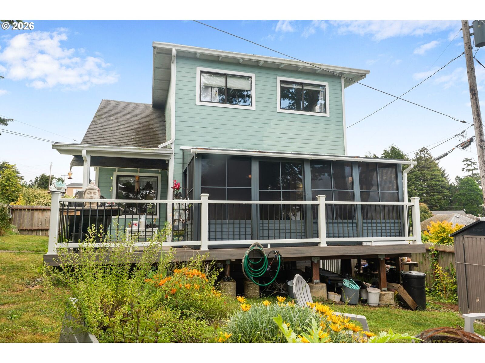 Property Photo: 741 Pacific Ave OR 97415