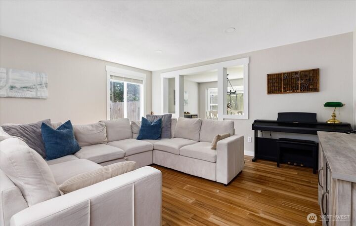 Property Photo:  1565 SW Putnam Drive  WA 98277 