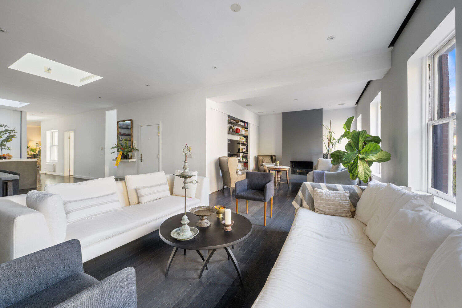 Property Photo:  12 W 10th Street 4  NY 10011 