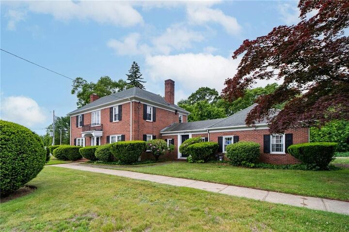 Property Photo:  873 Warwick Avenue  RI 02888 