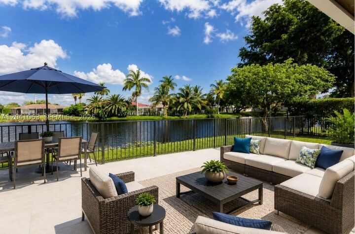 Property Photo:  16641 Royal Poinciana Dr  FL 33326 