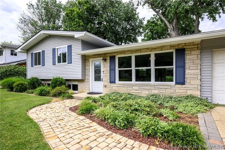 Property Photo: 543 Spicewood Drive IN 47129