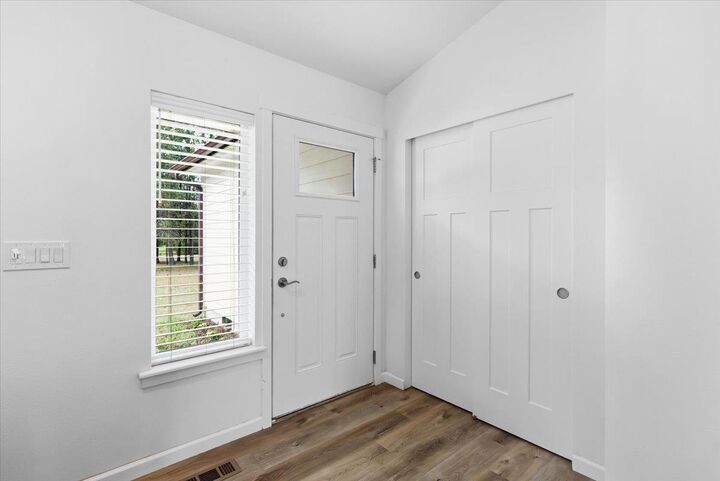Property Photo: 5717 E Oregon Rd WA 99009