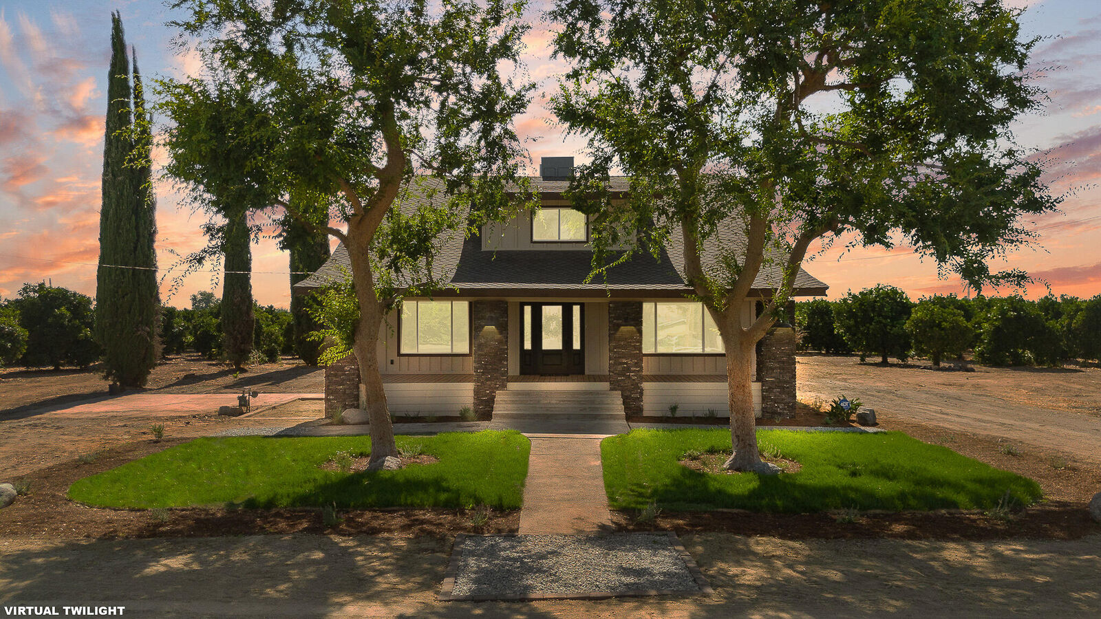 Property Photo: 1511 S Crestview Street CA 93257
