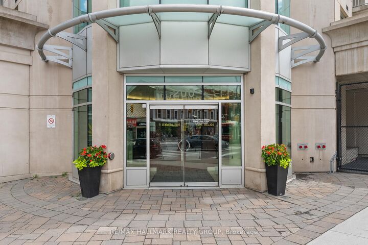 Property Photo: 200 Rideau Street 1702 ON K1N 5Y1