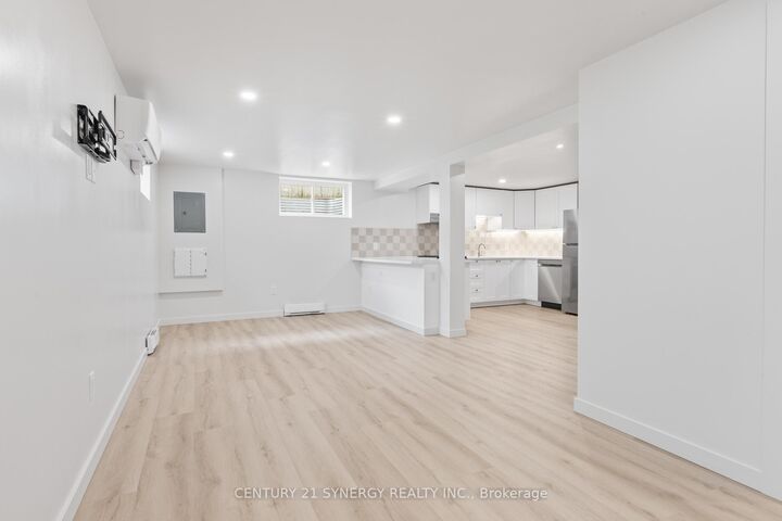 Property Photo:  93C Tarquin Crescent C  ON K2H 8J7 