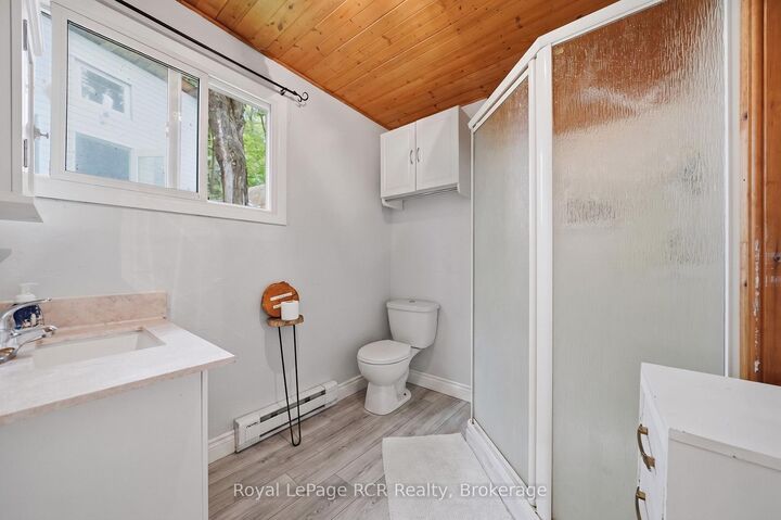 Property Photo: 45 Andrew Drive ON L9M 0B4