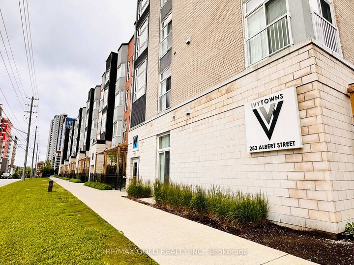 Property Photo: 253 Albert Street 112 ON N2L 0G3