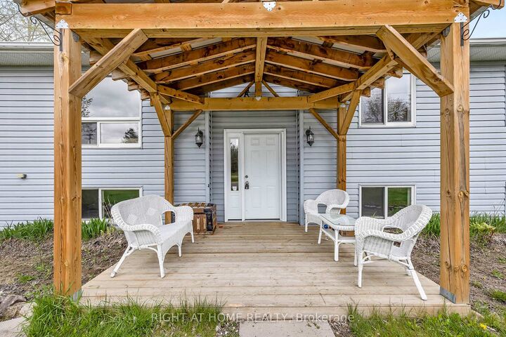 Property Photo: 637 Townline Road ON K7A 4S5