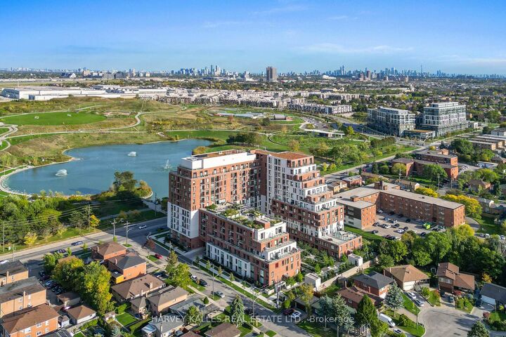 Property Photo: 3100 Keele Street 635 ON M3M 0E1