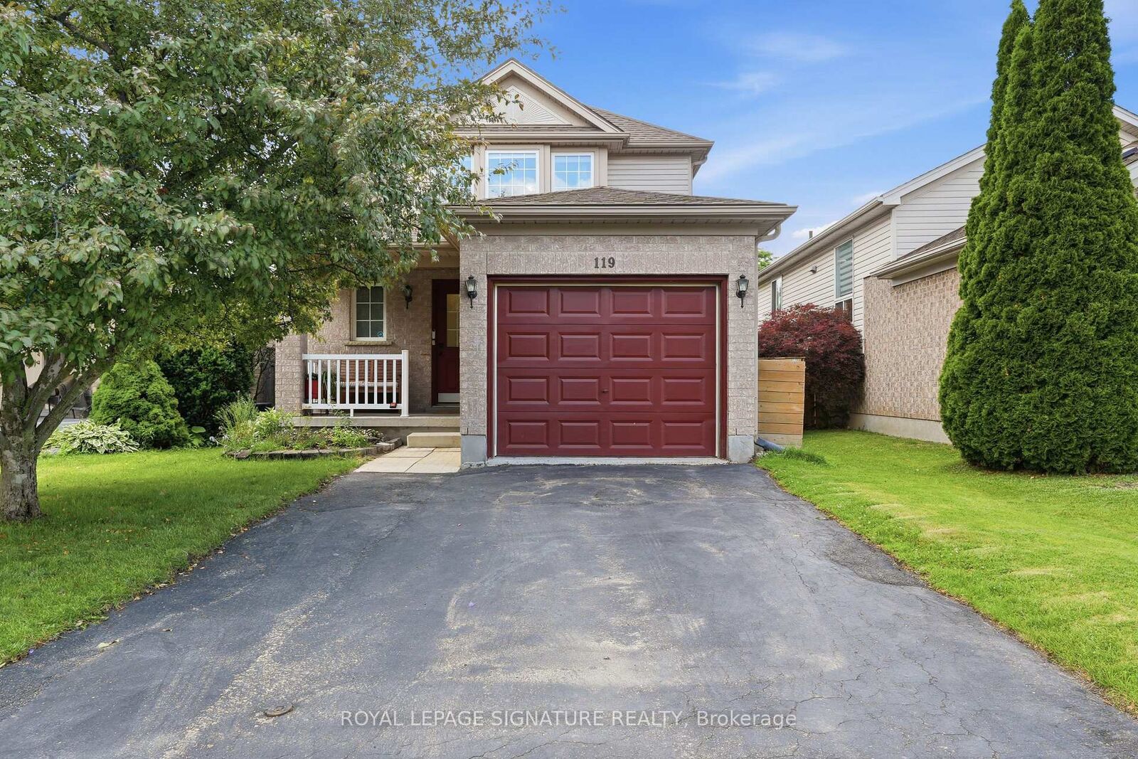 Property Photo: 119 Rossmore Court ON N6C 6B7