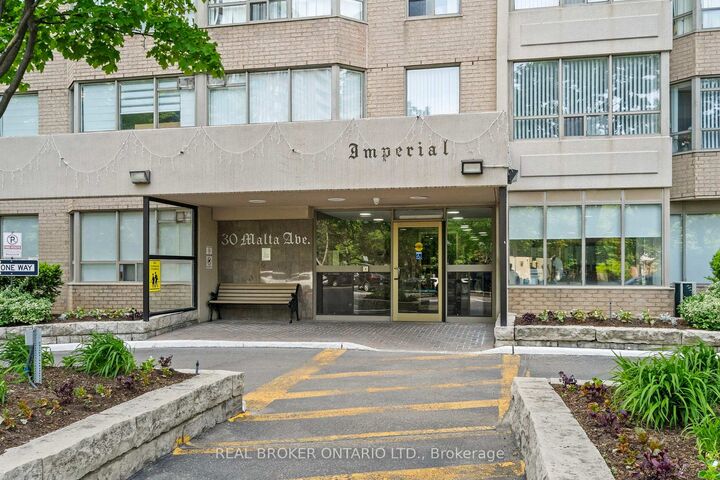 Property Photo: 30 Malta Avenue 1603 ON L6Y 4S5