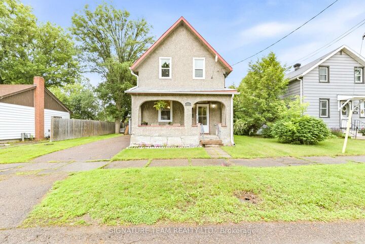 Property Photo: 652 Moffat Street ON K8A 3Y1
