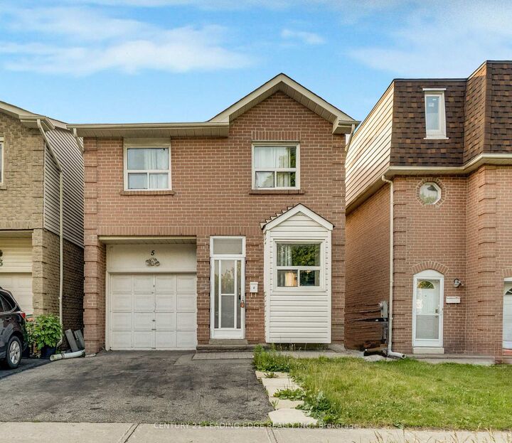 Property Photo: 5 Kimbercroft Court ON M1S 4V6