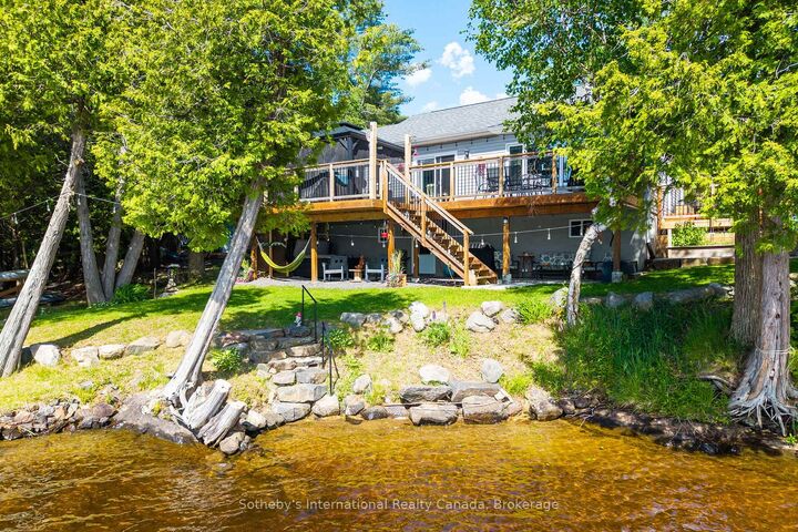 Property Photo: 8 Lakeview Crescent ON P2A 0B5