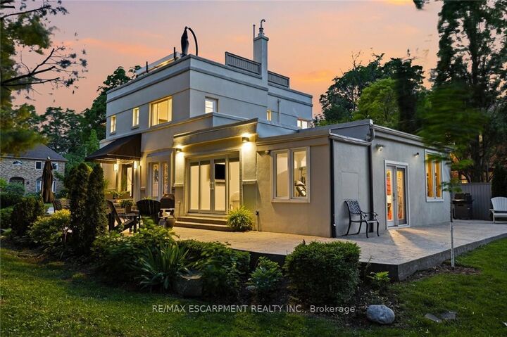 Property Photo: 225 St. Paul Street ON L7R 4G9