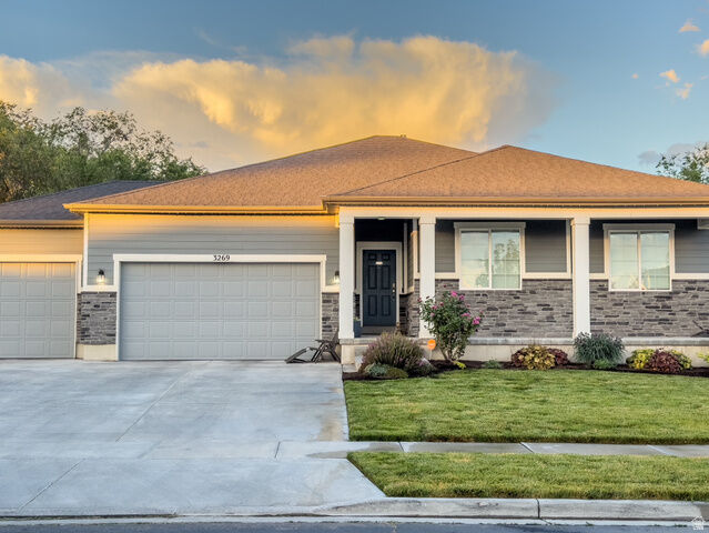 Property Photo: 3269 W 650 N UT 84041