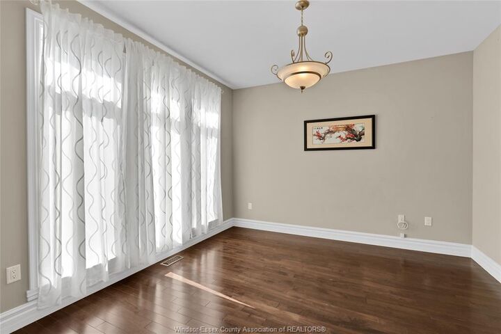 Property Photo: 1078 Charlotte Crescent ON N0R 1A0
