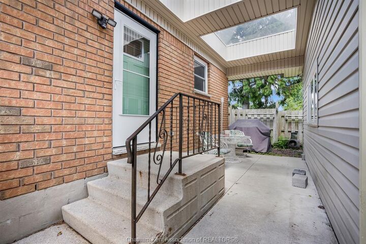 Property Photo: 222 Catherine Street ON N0P 1A0