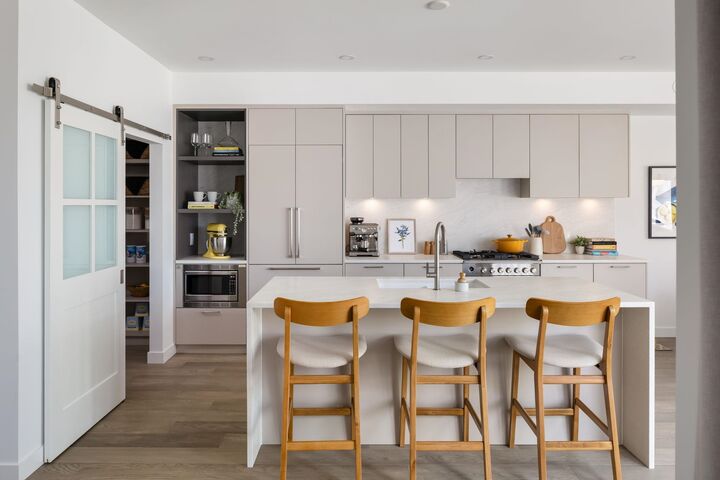 Property Photo: 6429 Harrow Avenue BC V4L 0B8
