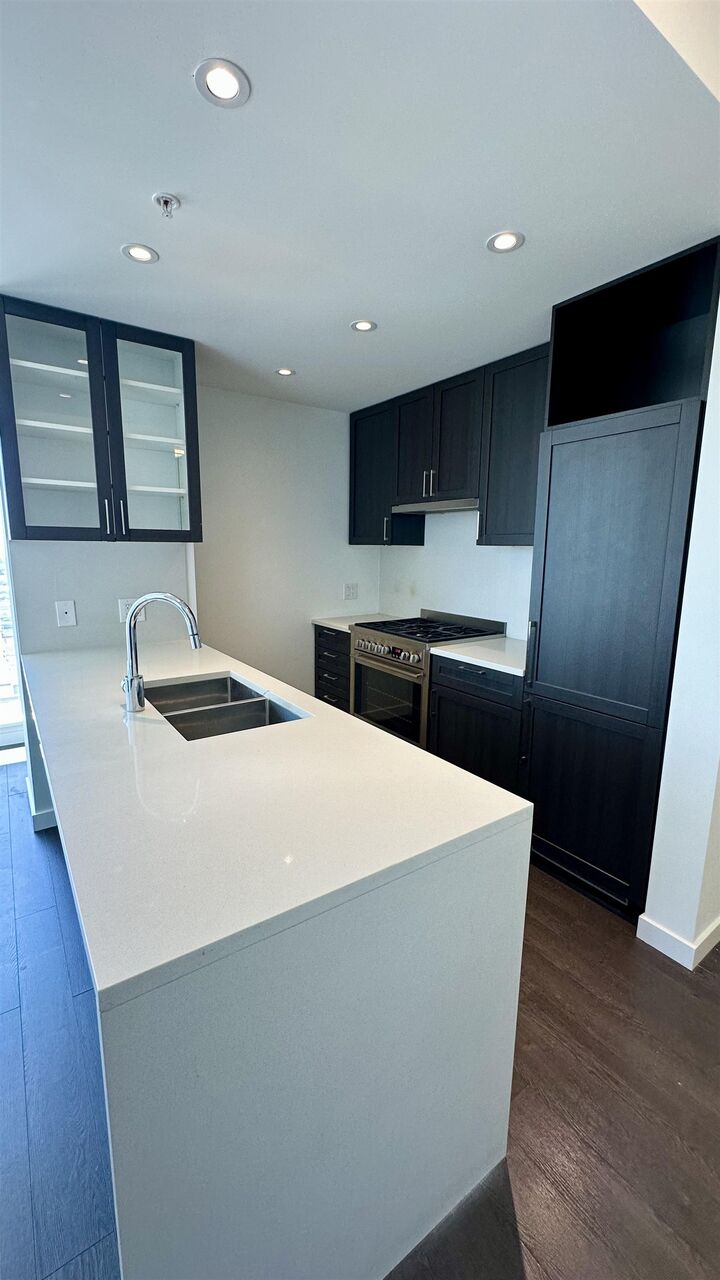 Property Photo: 5470 Ormidale Street 3301 BC V5C 0L9