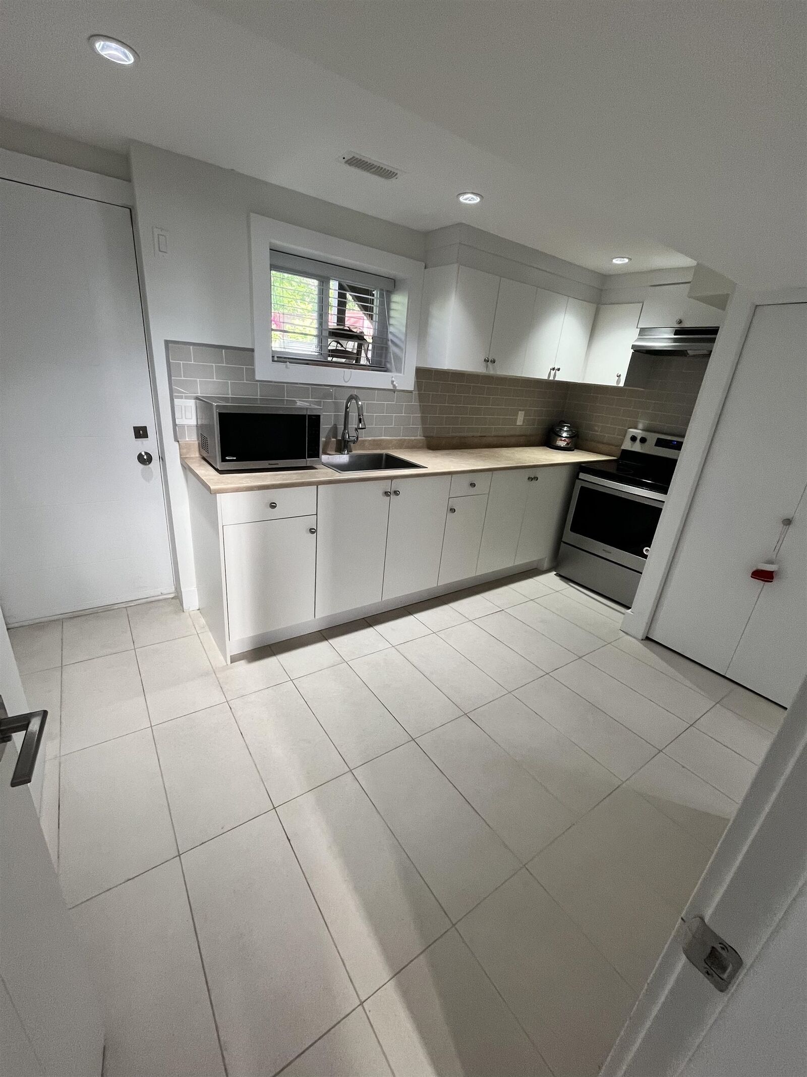 Property Photo:  348 Laurentian Crescent  BC V3K 1Y4 